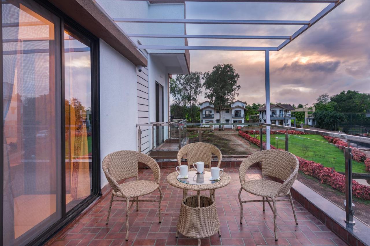 Saffronstays Aster, Plunge Pool Villa With Garden, Lonavala Extérieur photo